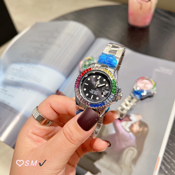 ブランド時計側面デザイン